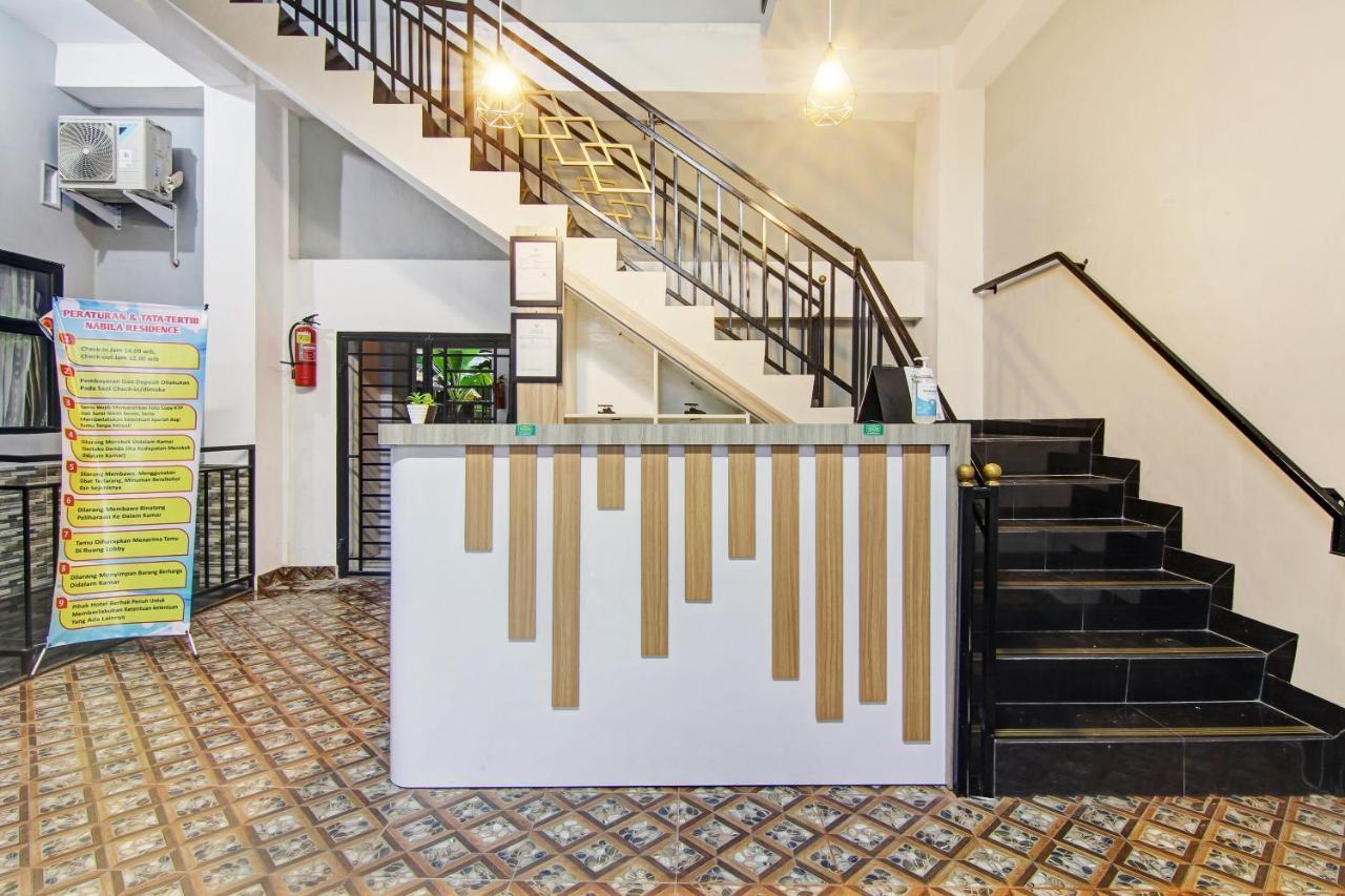 Oyo 90704 Nabila Residence Syariah Padang  Exterior foto