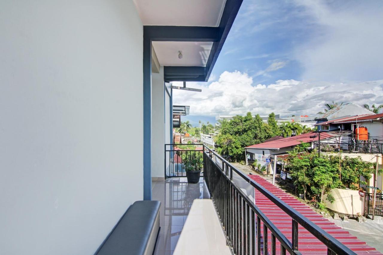 Oyo 90704 Nabila Residence Syariah Padang  Exterior foto